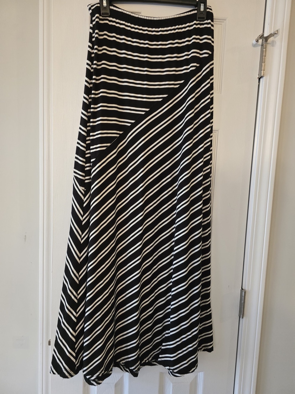 Double Take Black and White Striped Maxi Skirt Size M